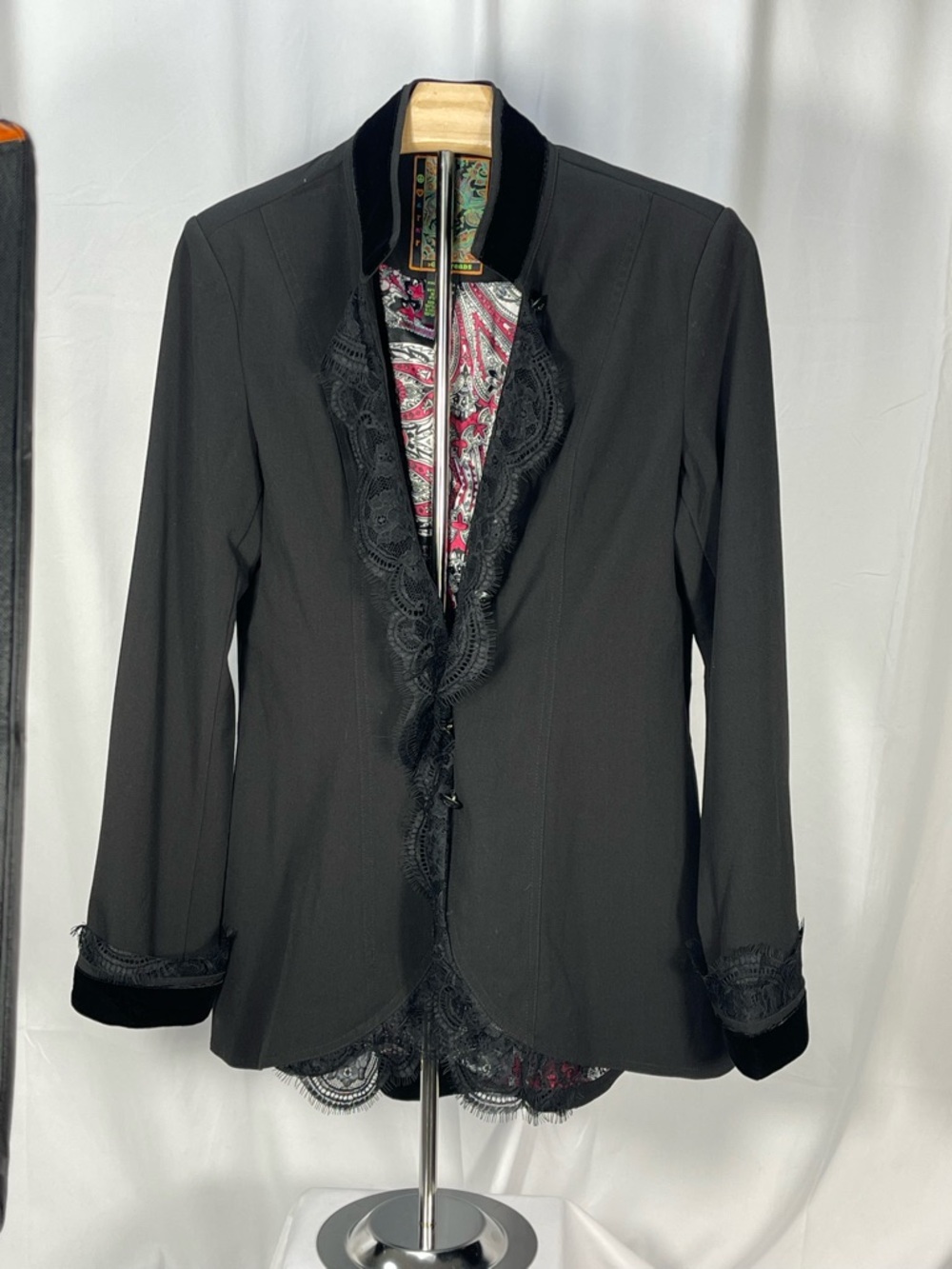 2 Old Hippies Threads Lace-Trim Velvet-Collar boho, whimsy, gypsy cool blazer